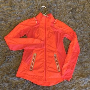Lululemon light full zip light weight jacket. Fitted.